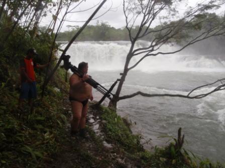 "Camera-Gatto" alla Lulugayan Falls